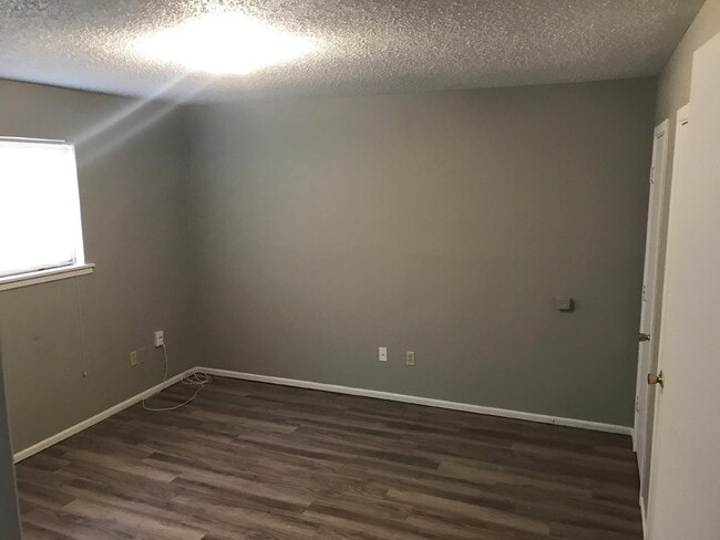 Building Photo - 7206 Avenue W