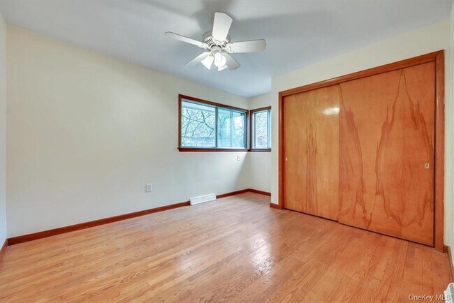Building Photo - 564 Kirbytown Rd