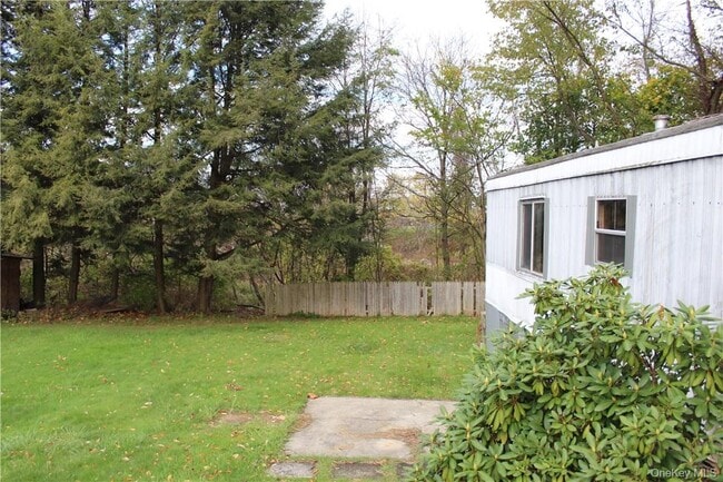 Building Photo - 16 Tanglewood Park Dr