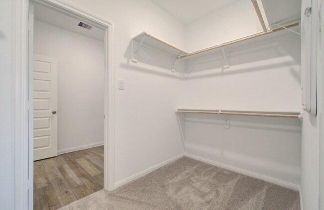 Building Photo - 24838 Harrow Mdw Dr