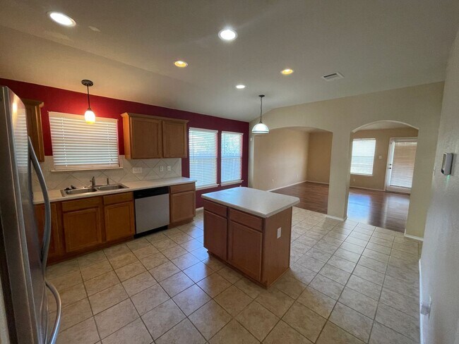 Building Photo - 3-Bedroom House for Rent in Killeen, TX