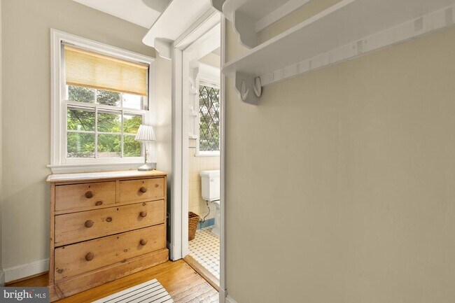 Building Photo - 7064 31st St NW