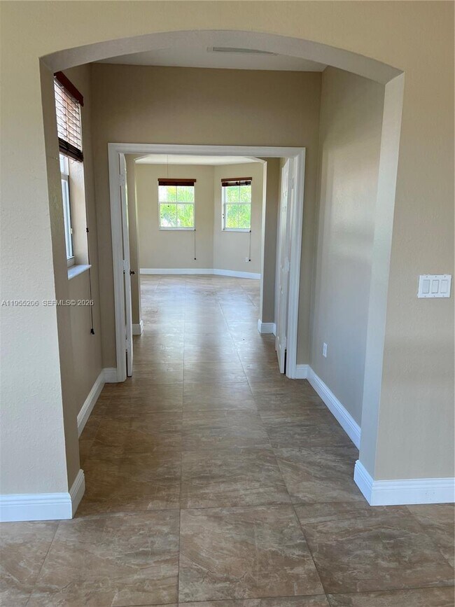 Building Photo - 15389 SW 90th Terrace