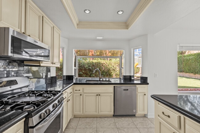 Building Photo - 7231 Spring Ct
