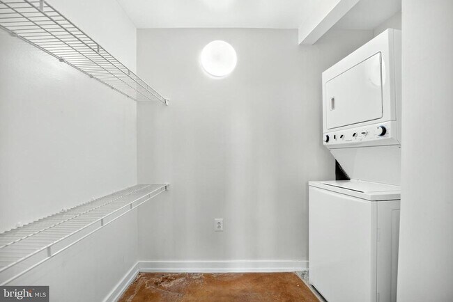 Building Photo - 1147 N 4th St
