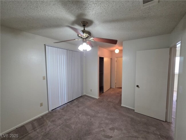 Building Photo - 321 S Bent Creek Dr