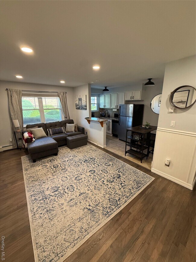 Building Photo - 142 Fair Harbor Dr