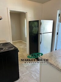 Building Photo - 54 E 1136