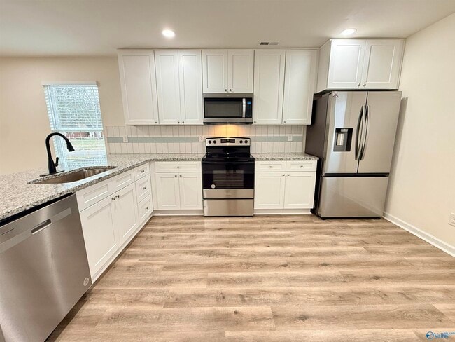 Building Photo - 103 Oakwood Meadows Dr