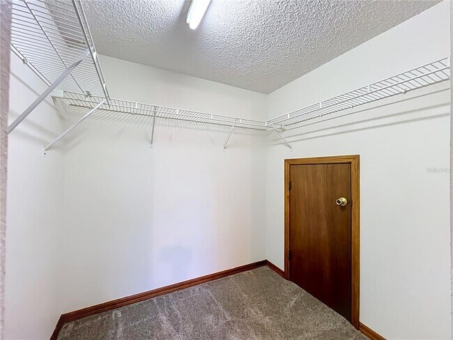 Building Photo - 4119 Waterview Loop