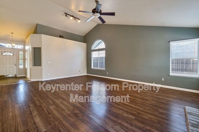 Building Photo - 617 Vernon Oaks Dr