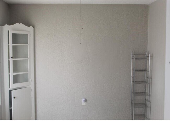 Building Photo - 5106 Jackson St