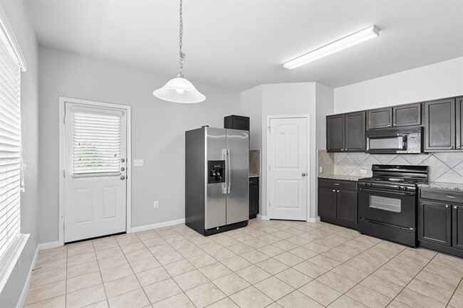 Building Photo - 261 Northern Flicker St