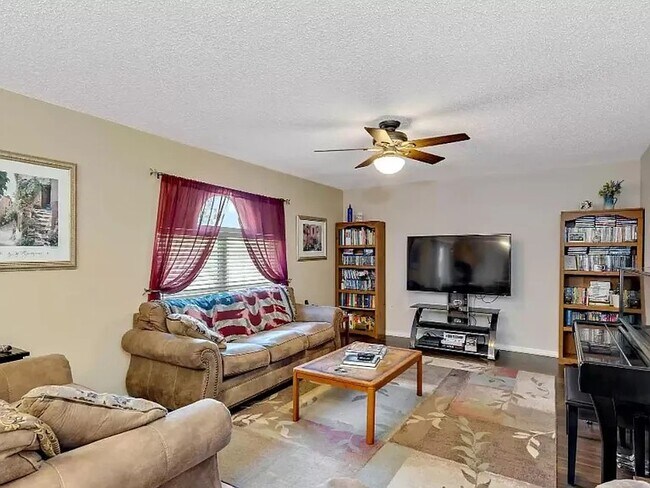 Building Photo - 3371 Hickory Leaf Ct