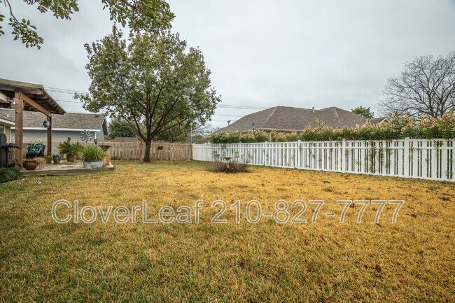 Building Photo - 1409 Azalea Ln