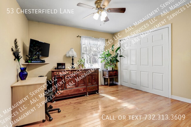 Building Photo - 53 Chesterfield Ln