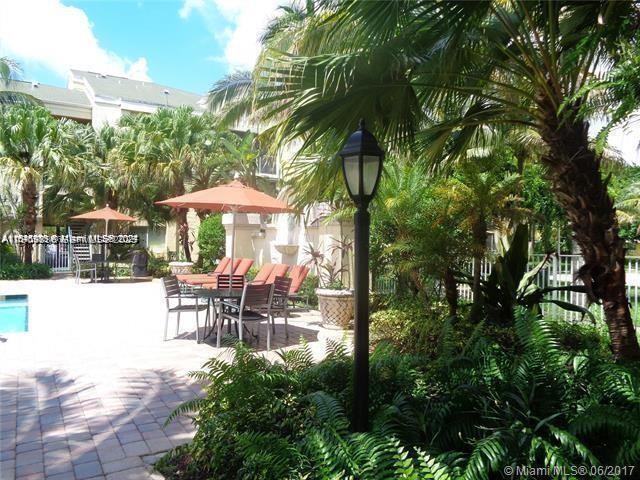 Building Photo - 5612 Rock Island Rd