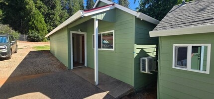 Building Photo - 183