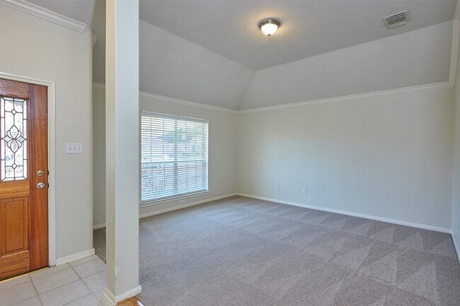 Building Photo - 3630 Sheldon Dr