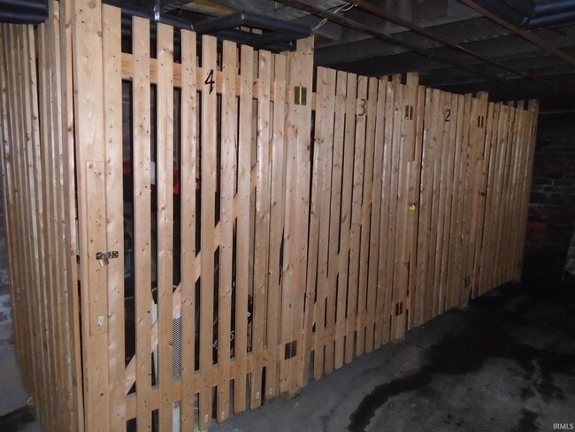 Building Photo - 1328 Sinclair St
