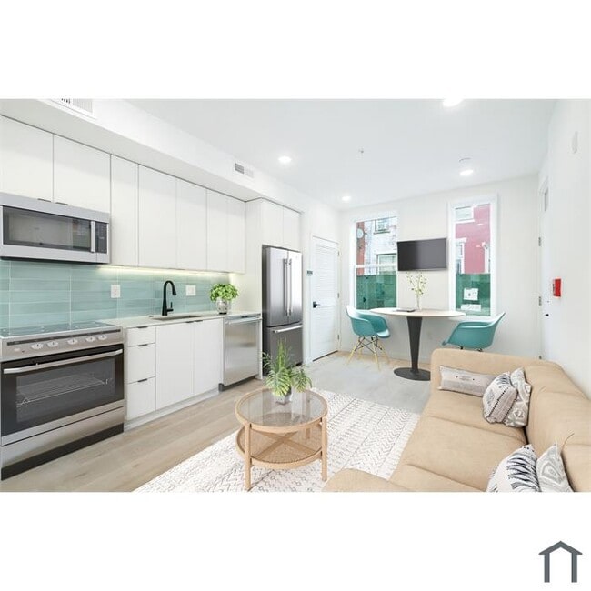 Building Photo - 2717 N Howard St