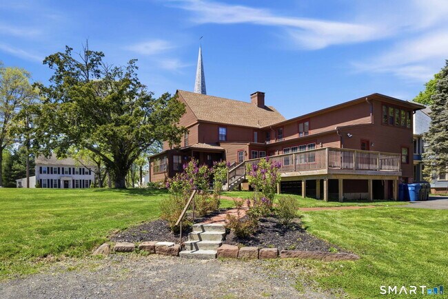 Building Photo - 883 Worthington Ridge