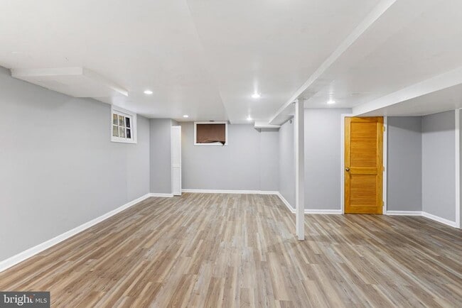 Building Photo - 4712 Piney Branch Rd NW