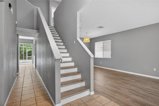 Building Photo - 4210 Harbor Lake Dr