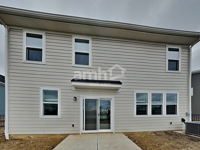 Building Photo - 216 Deanscroft Dr