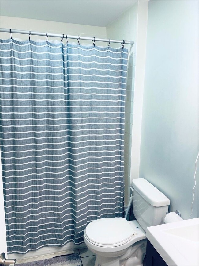 Interior Photo - 133 Paris St