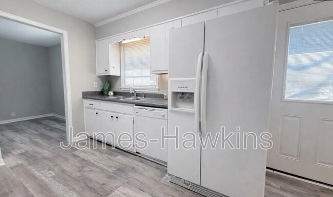 Building Photo - 341 N Burbank Dr