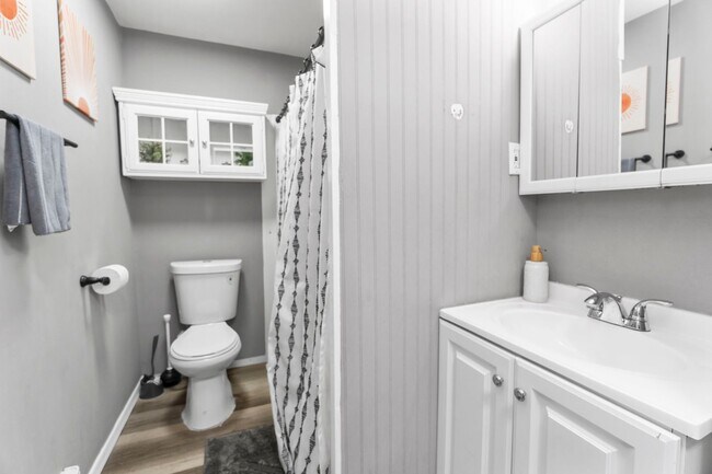 Building Photo - 127 Clearfield St