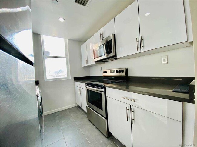 Building Photo - 82-76 116th St