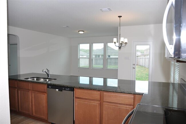 Building Photo - 204 Coastal Wy