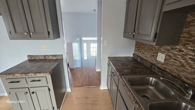 Building Photo - 5515 Dollar Hide S Dr