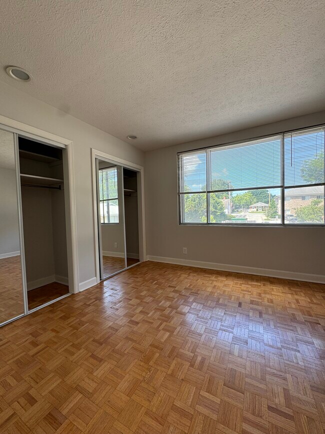 Building Photo - The Charlotte