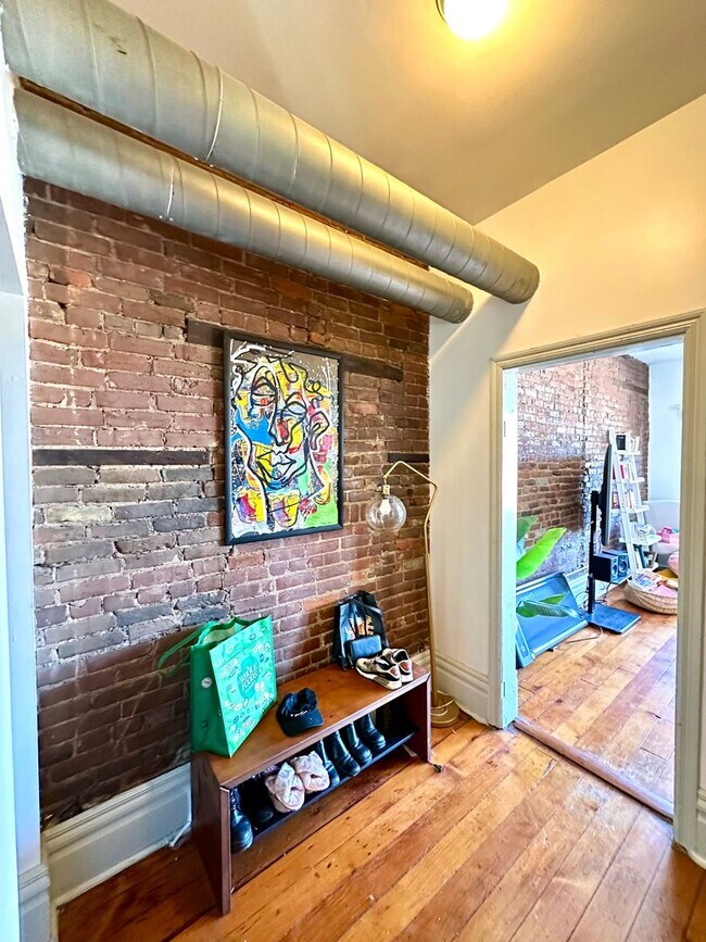 Building Photo - 4102 Butler St