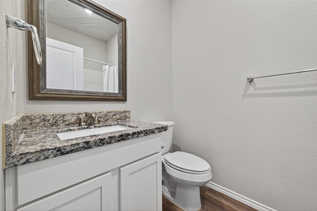 Building Photo - 12004 Canal St