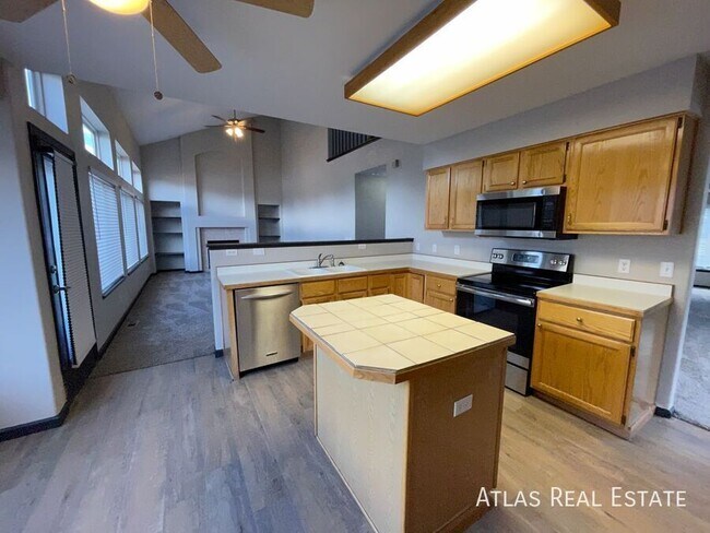 Building Photo - 4610 Lasater Trail