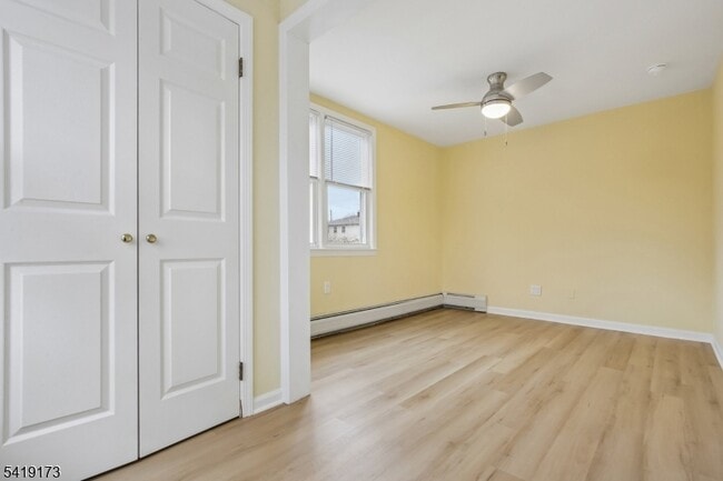 Building Photo - 13 William St