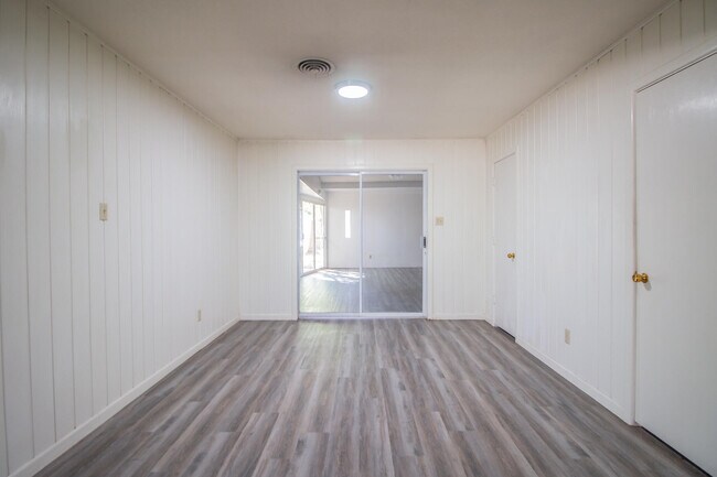 Building Photo - 5306 Gary Ave