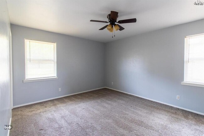 Building Photo - 9 Lackland Cir