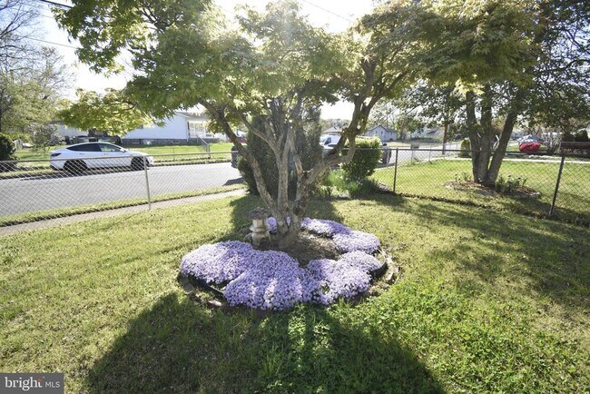 Building Photo - 3931 Dominion Dr