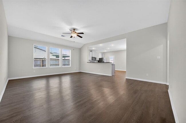 Building Photo - 206 White Wing Ln