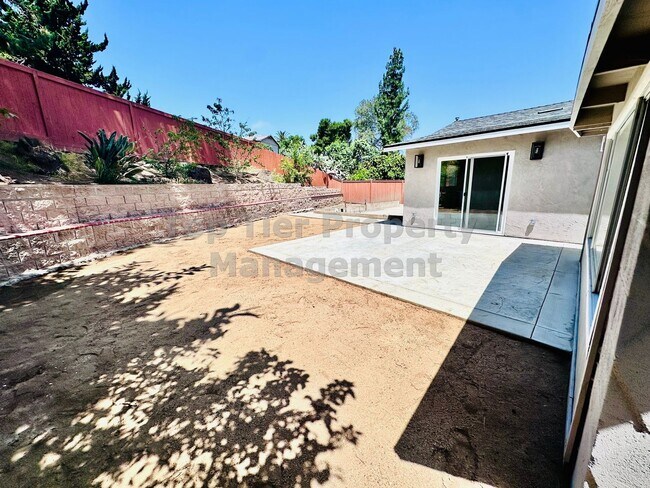 Building Photo - 224 Guajome St