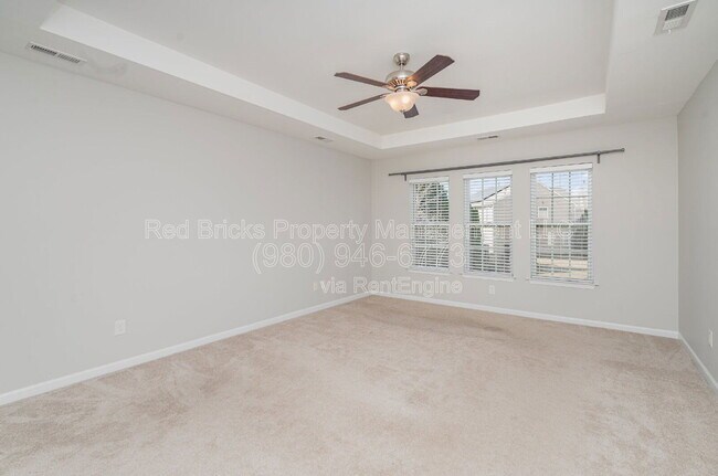 Building Photo - 5608 Cactus Valley Rd