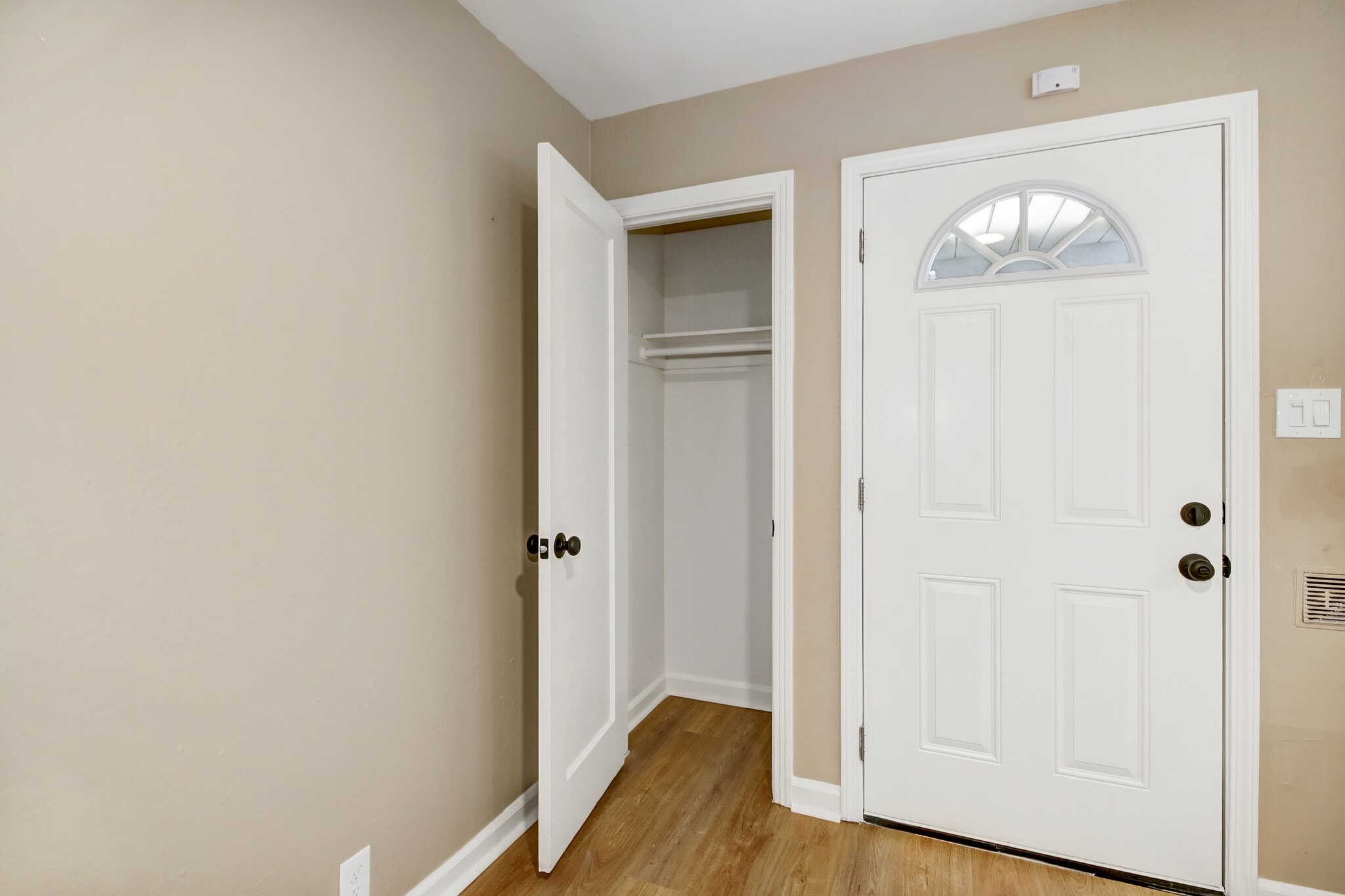 Building Photo - 47 Fallon Ln