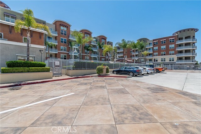 Building Photo - 12668 Chapman Ave