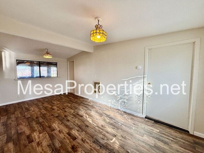 Building Photo - 9964 Arroyo Ave