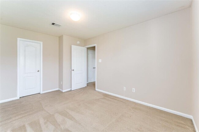 Building Photo - 10406 Harbor Canyon Dr